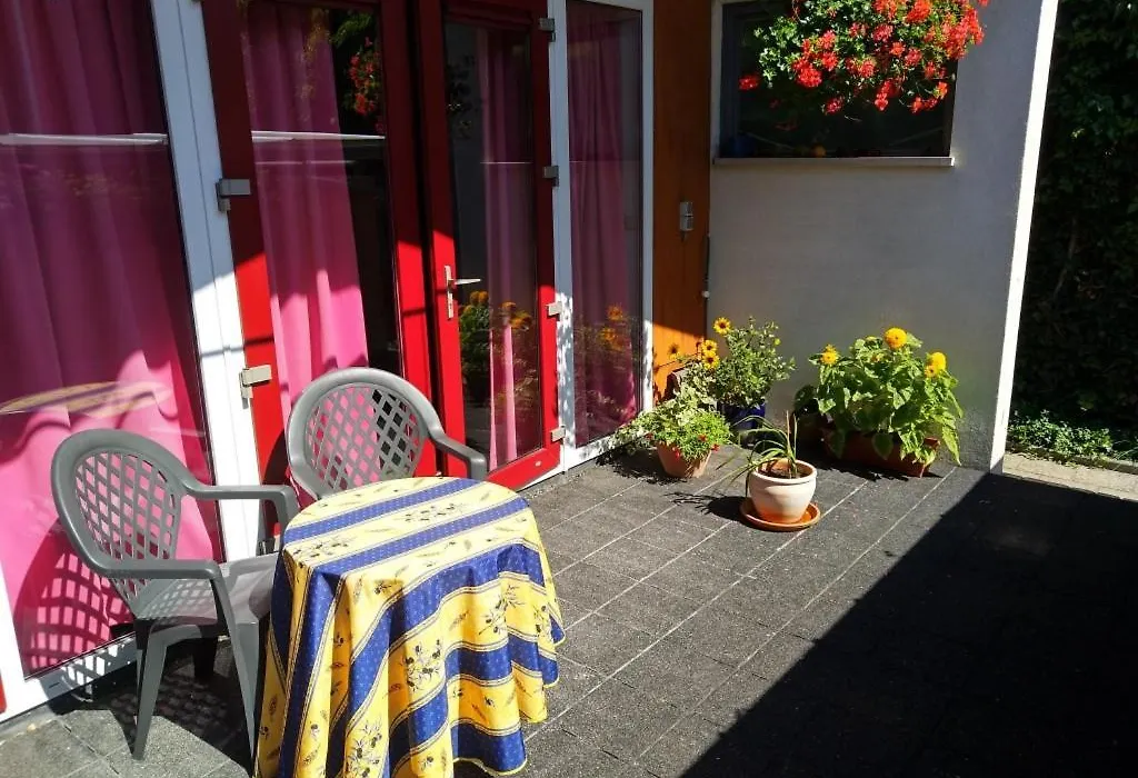 B&B 16C Maassluis NL-1